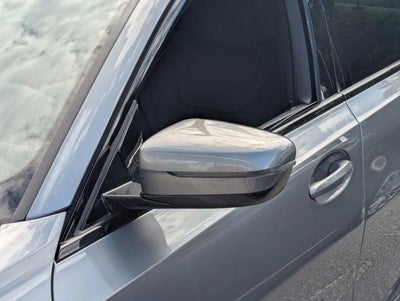 2023 BMW 330i Sedan