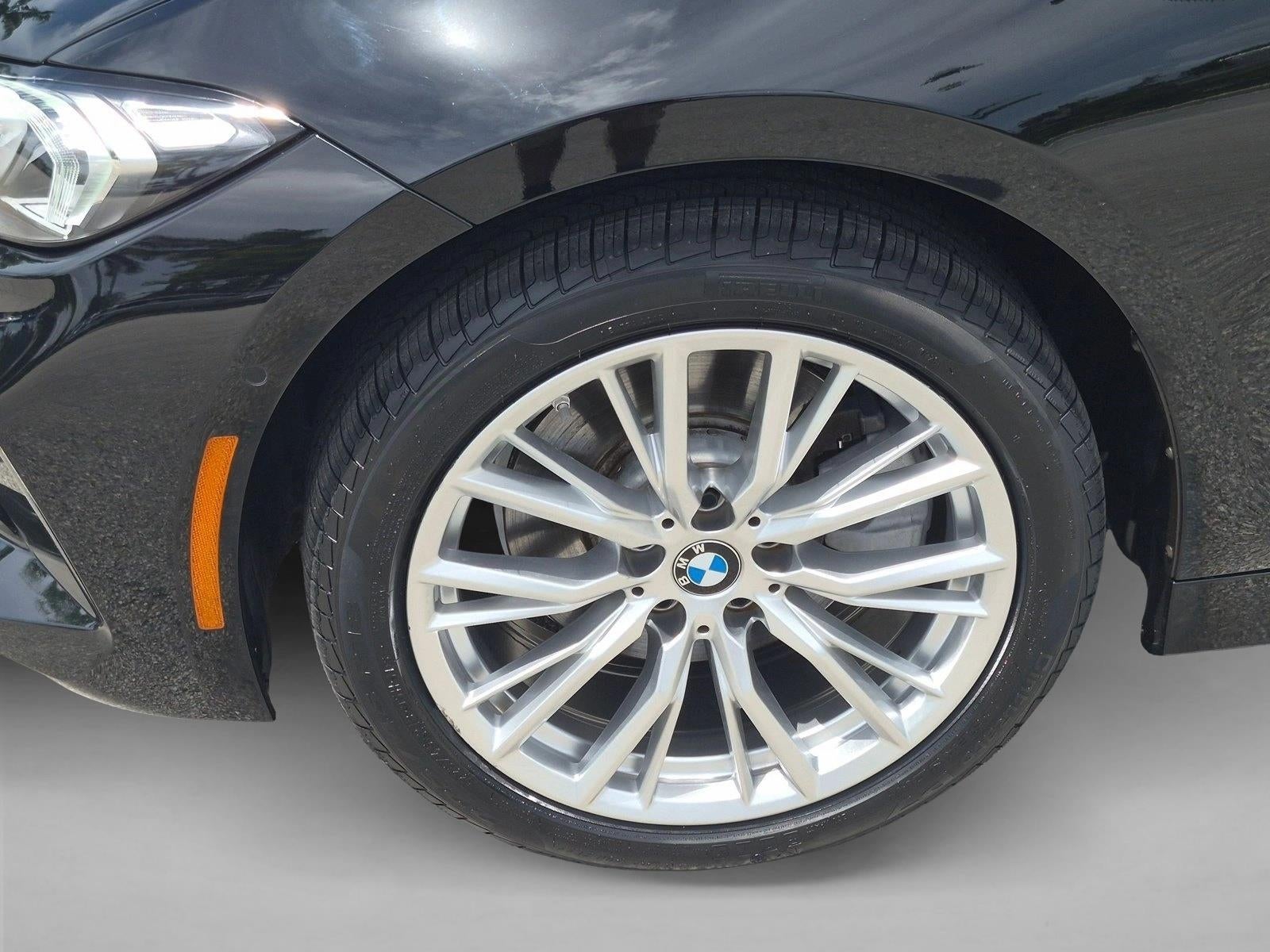 2023 BMW 330i Sedan