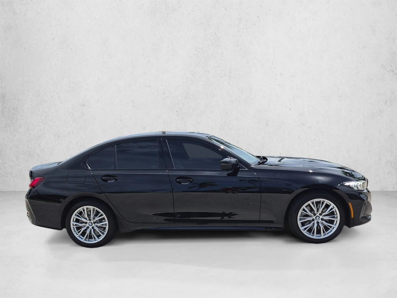 2023 BMW 330i Sedan