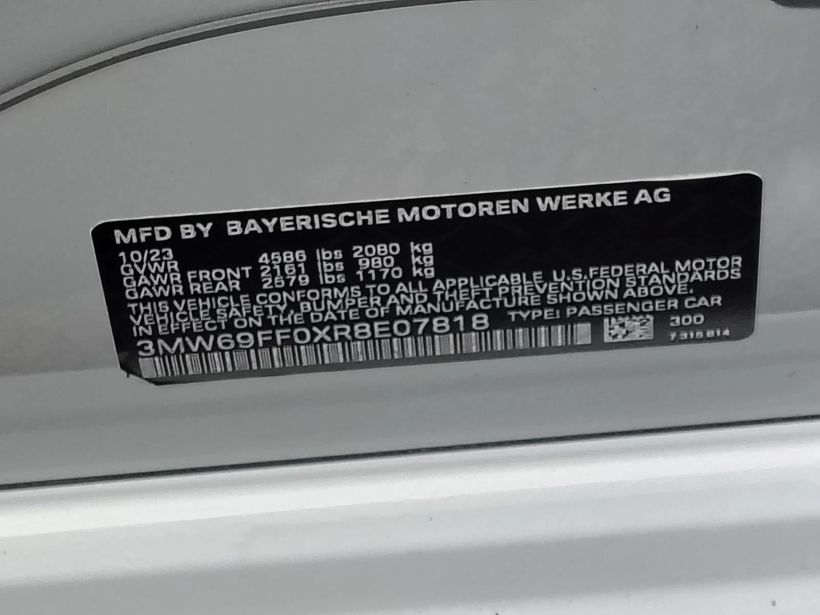 2024 BMW 330i Sedan