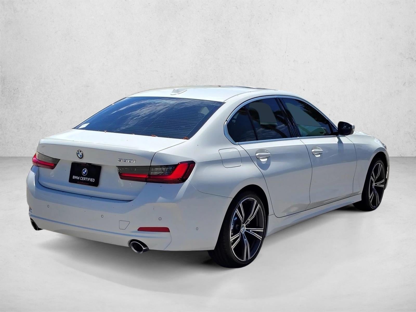 2024 BMW 330i Sedan