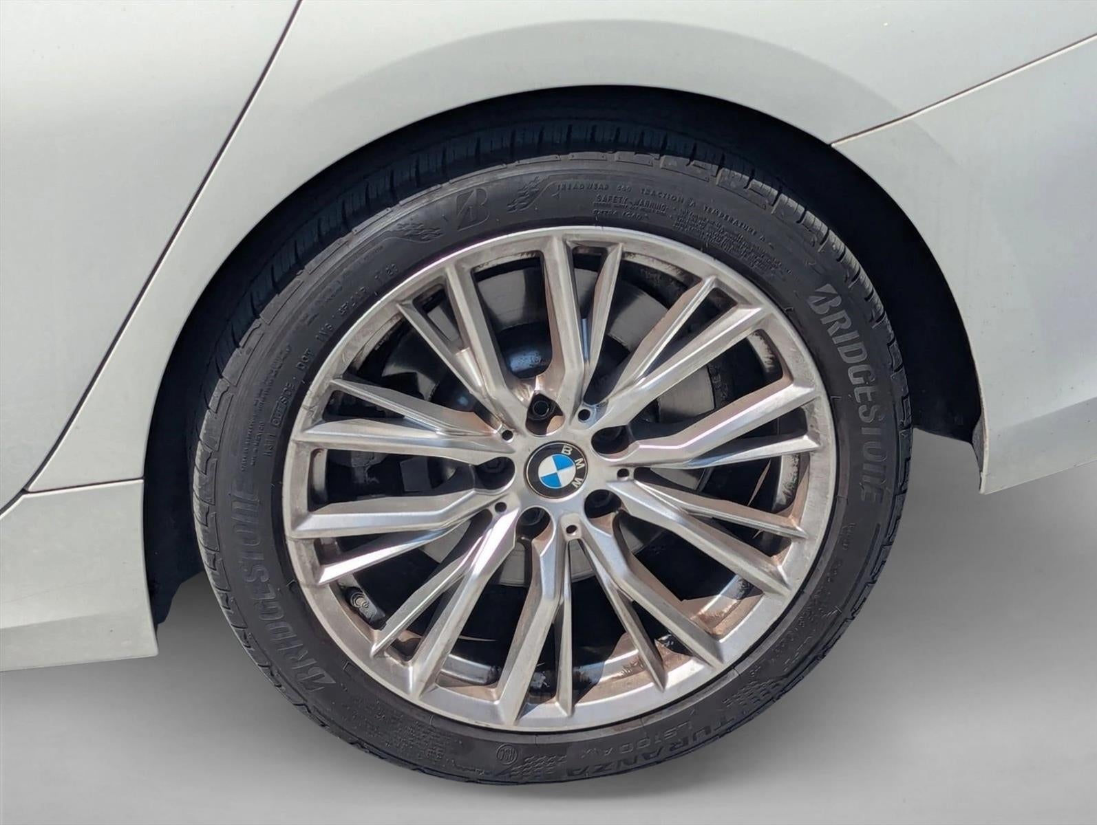 2023 BMW 330i xDrive Sedan