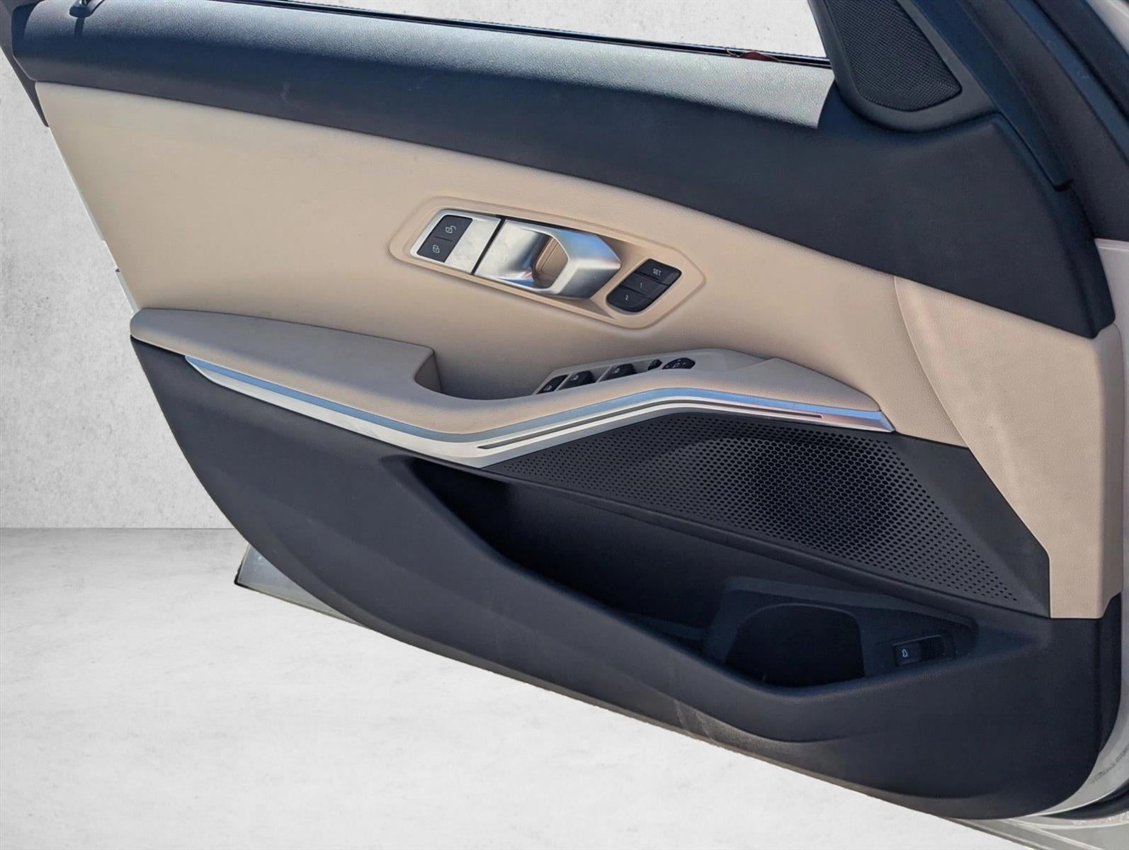 2023 BMW 330i xDrive Sedan