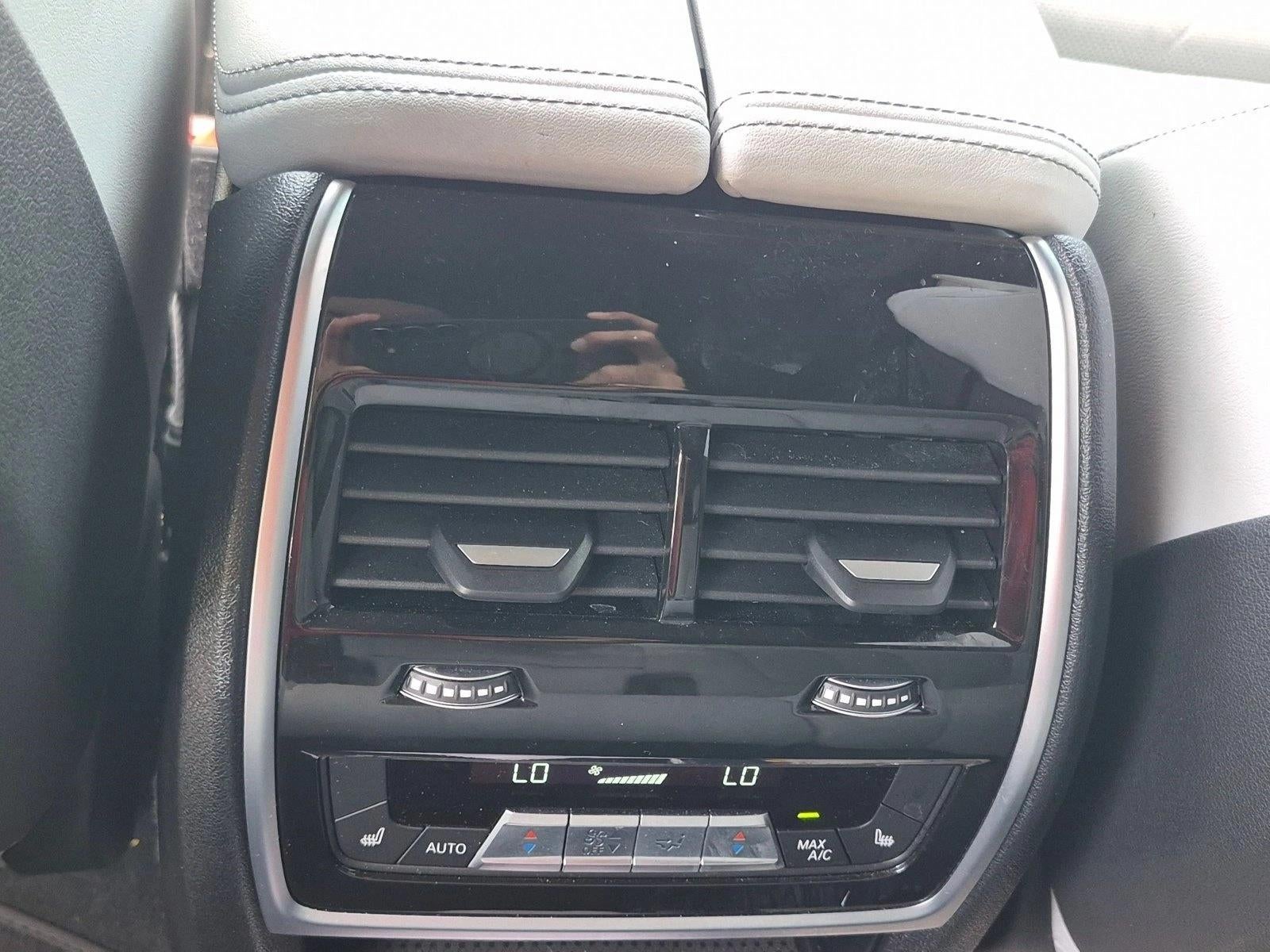 2024 BMW X7 xDrive40i Sports Activity Vehicle