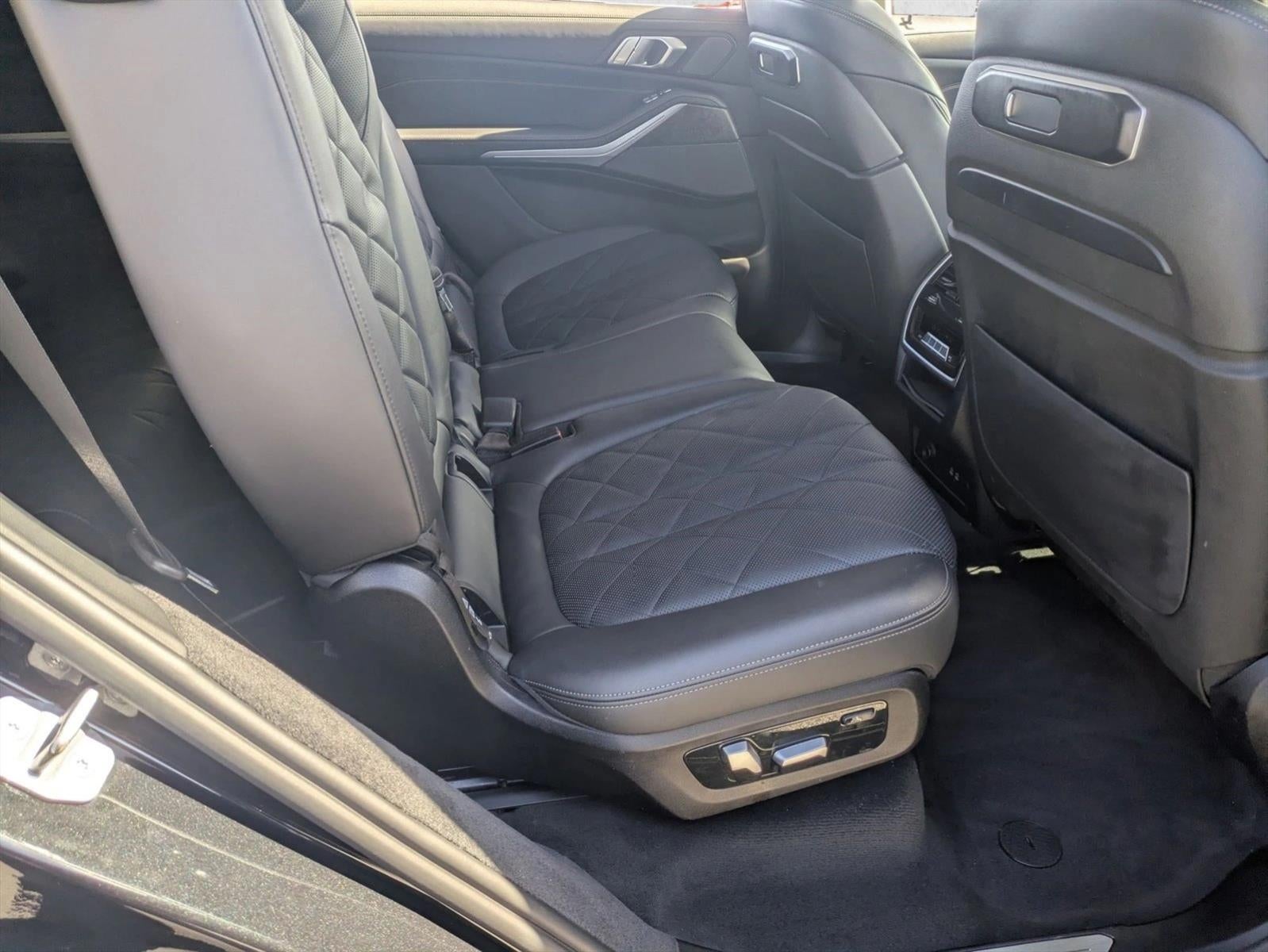 2023 BMW X7 xDrive40i Sports Activity Vehicle