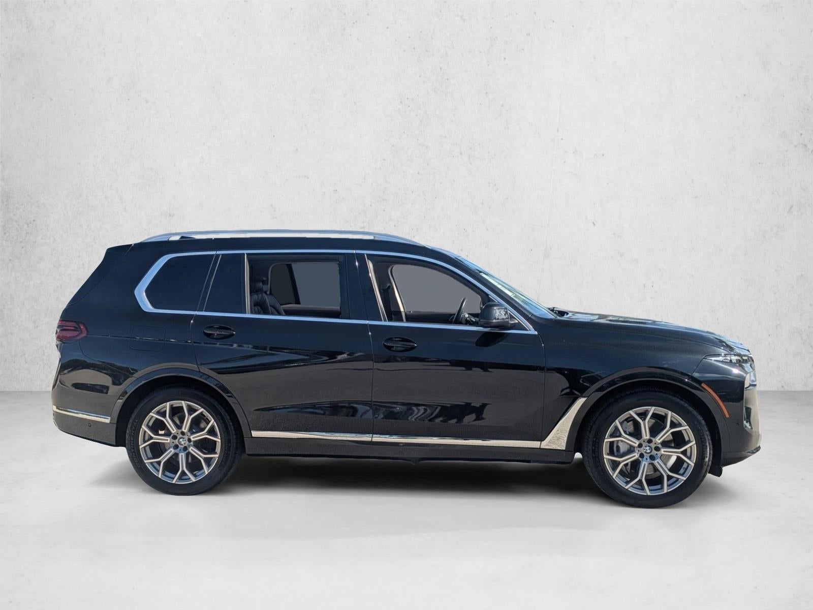 2023 BMW X7 xDrive40i Sports Activity Vehicle
