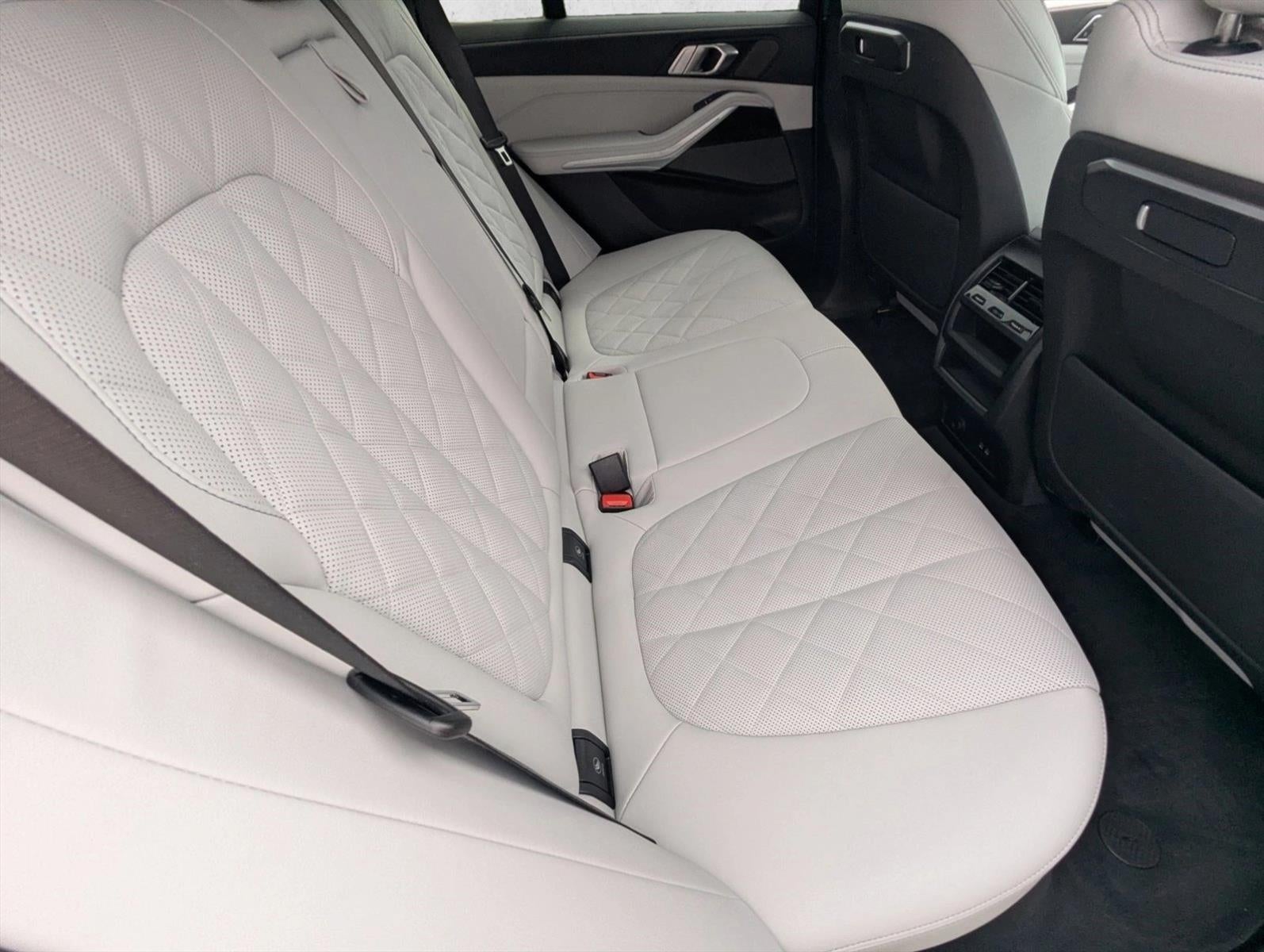 2026 BMW X5 xDrive40i Sports Activity Vehicle