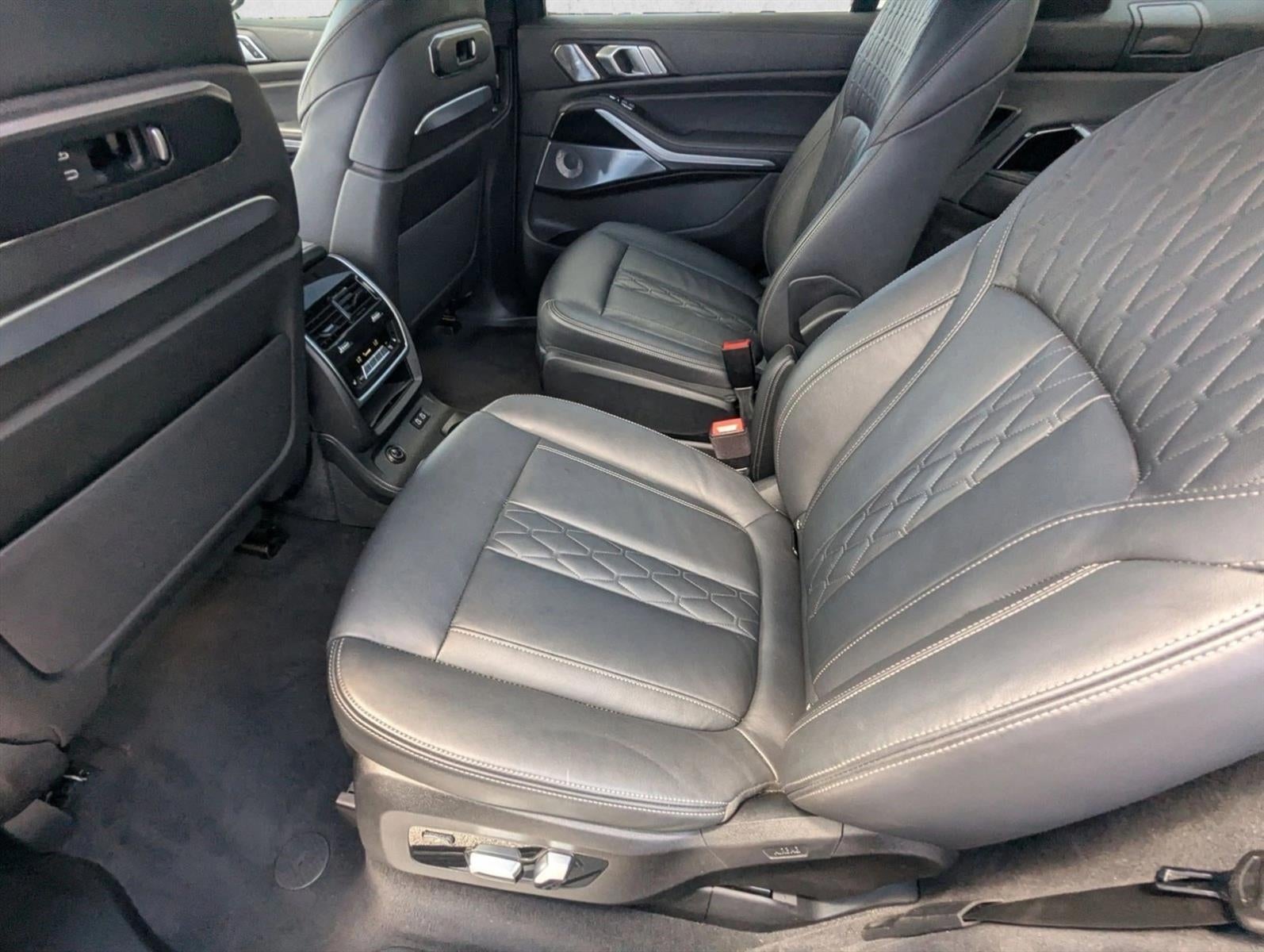 2024 BMW X7 M60i Sports Activity Vehicle