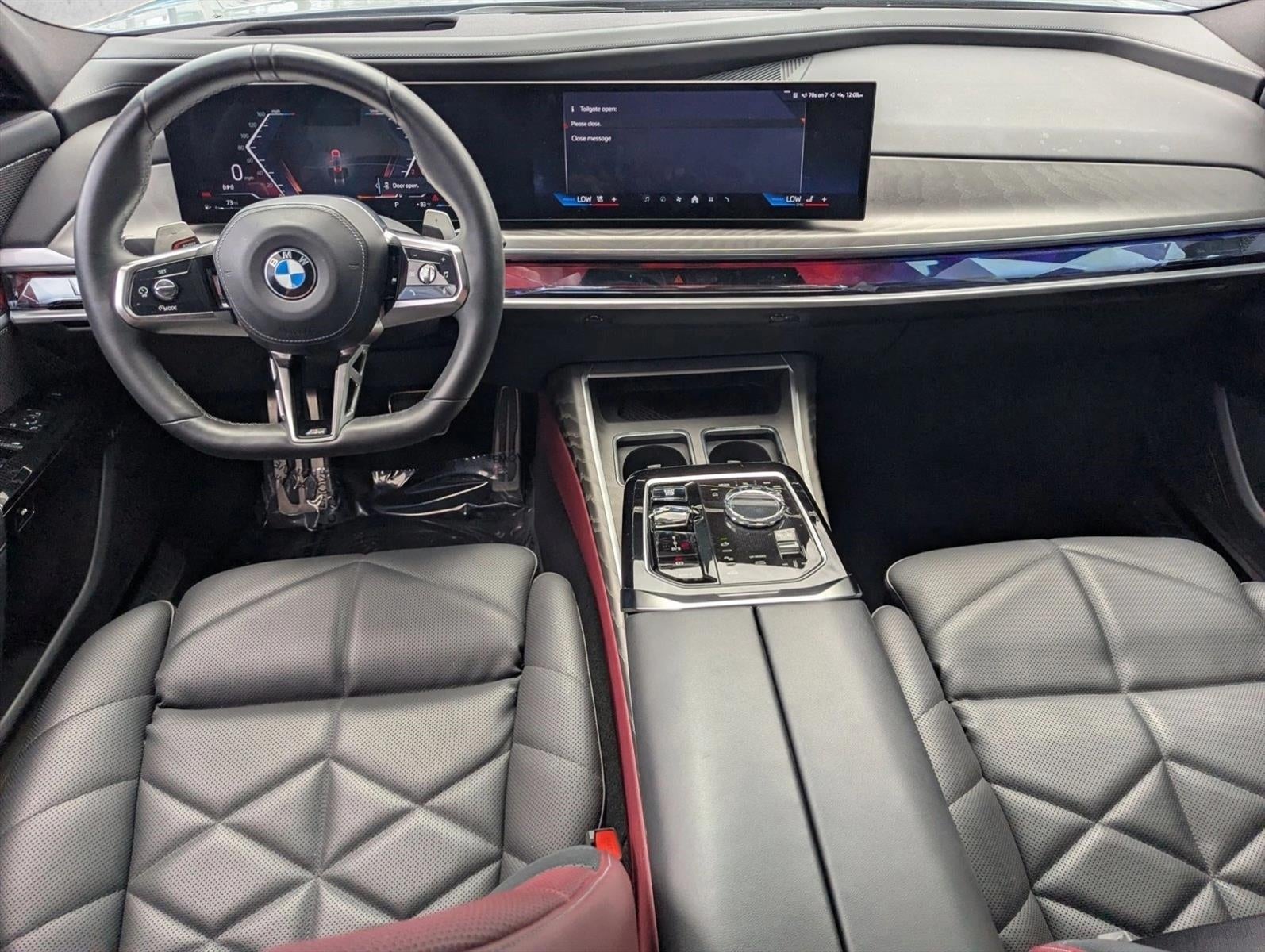 2023 BMW 740i Sedan