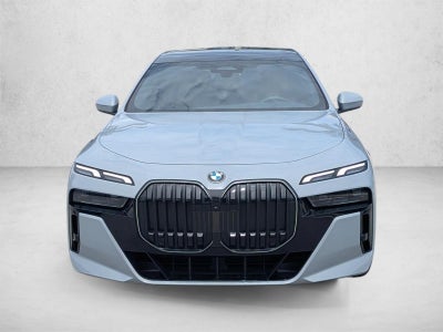 2023 BMW 740i Sedan