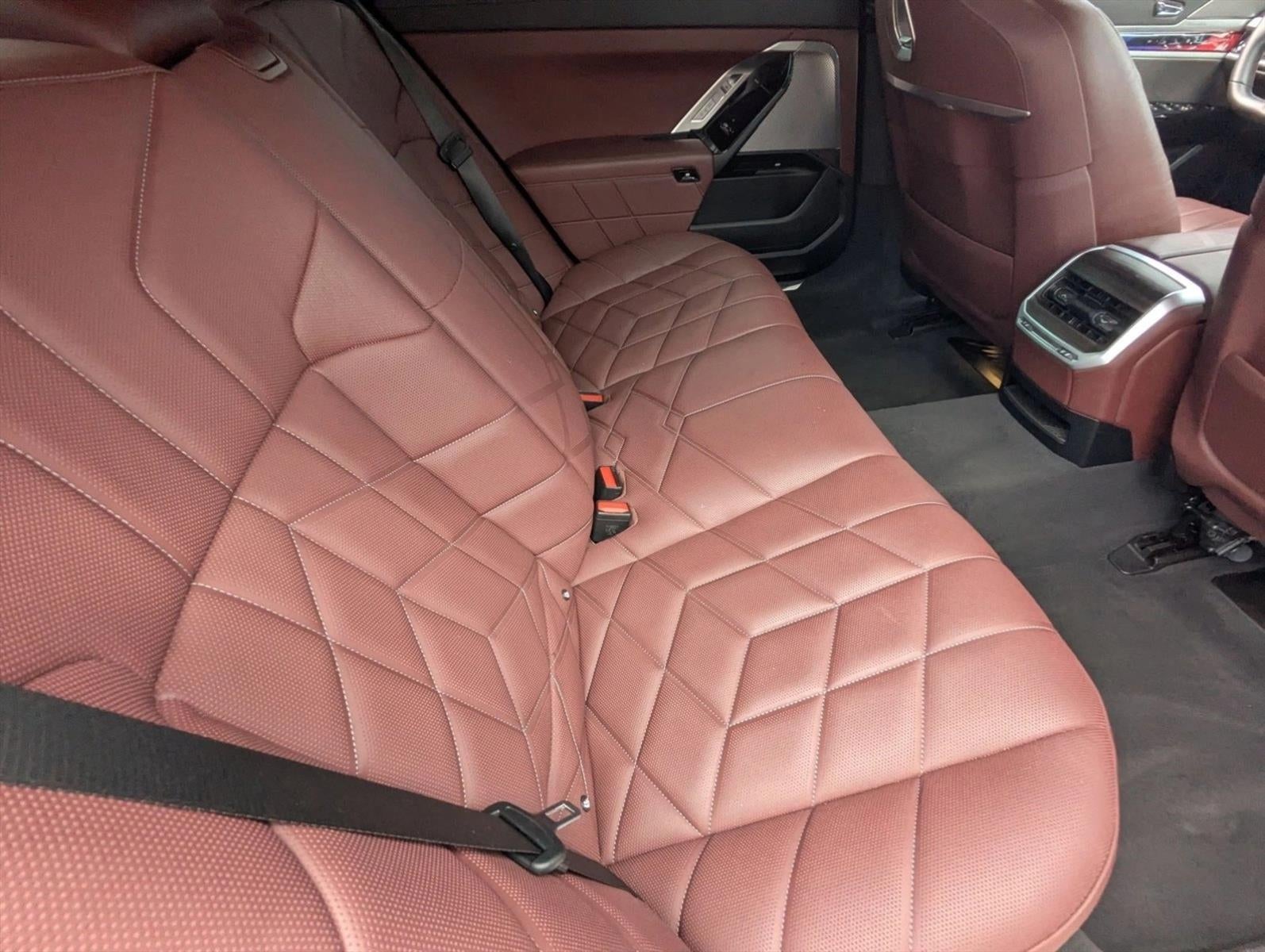 2023 BMW 760i xDrive Sedan