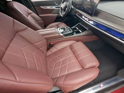 2023 BMW 760i xDrive Sedan