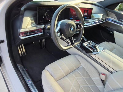 2023 BMW 760i xDrive Sedan