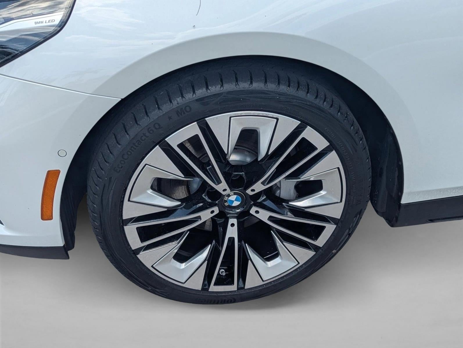 2024 BMW 530i Sedan