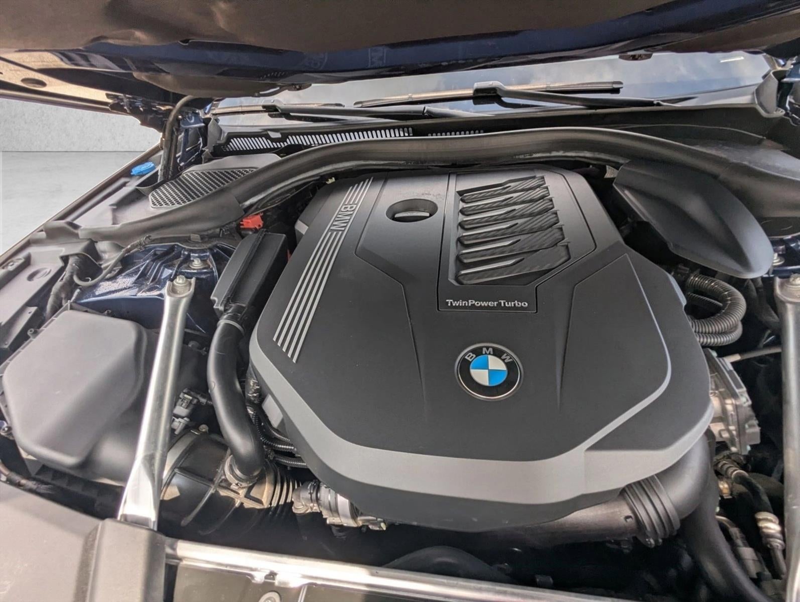 2023 BMW 540i Sedan