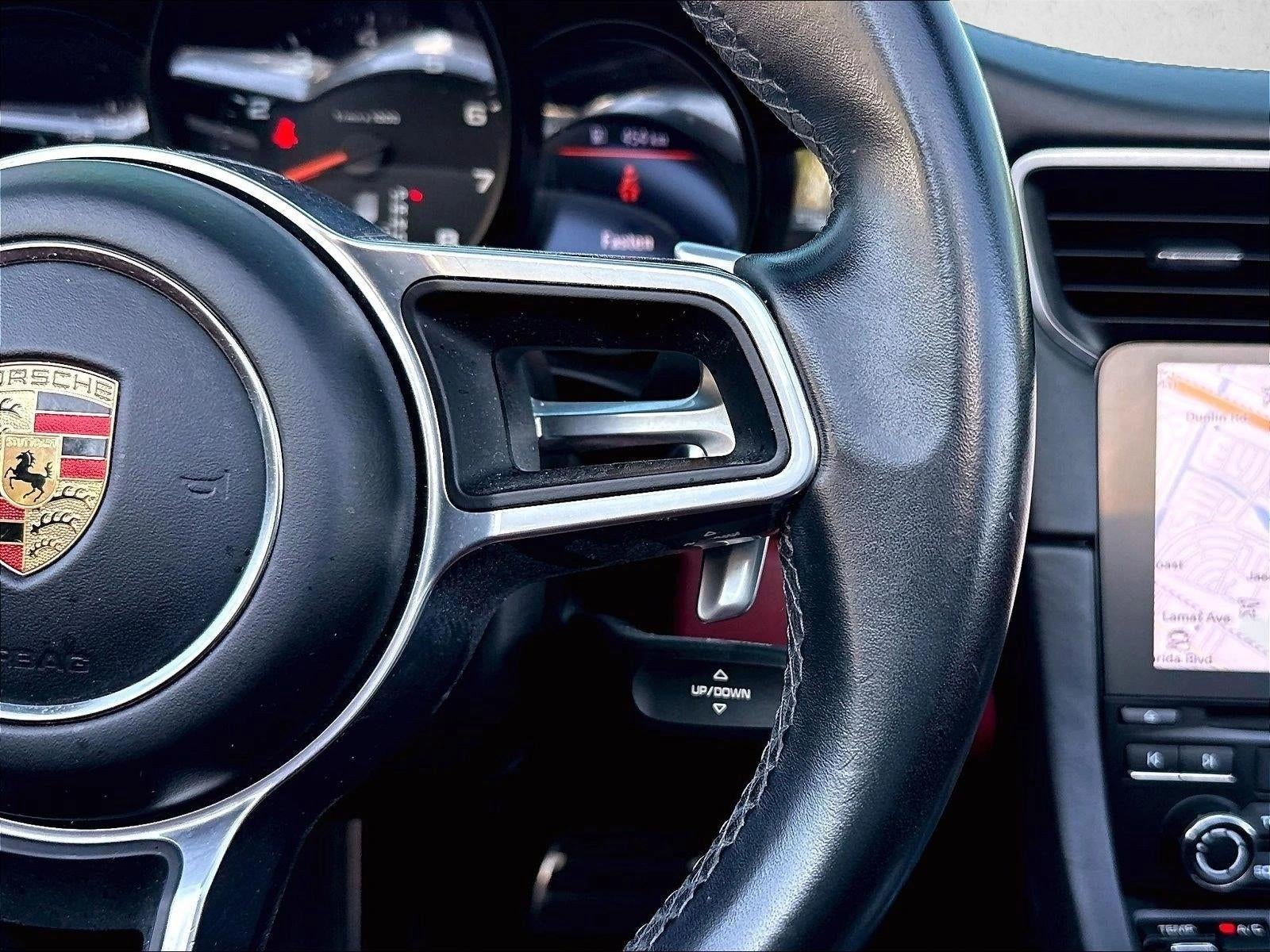 2019 Porsche 911 Carrera Cabriolet