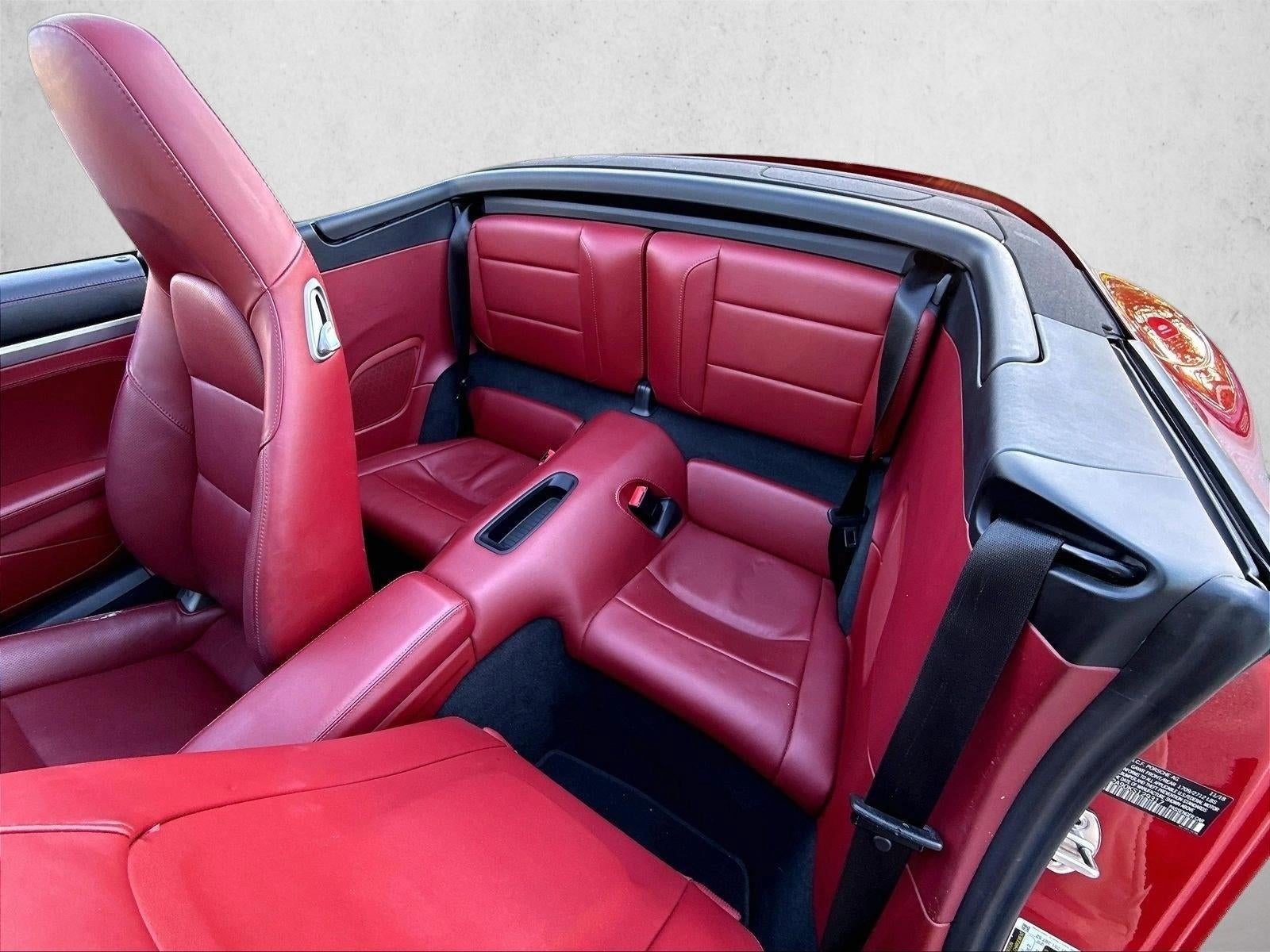2019 Porsche 911 Carrera Cabriolet