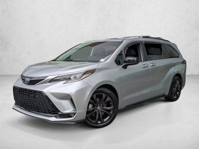 2022 Toyota Sienna XSE FWD 7-Passenger (Natl)