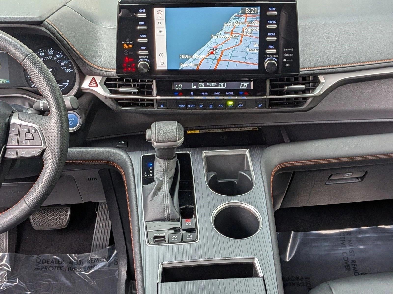 2022 Toyota Sienna XSE FWD 7-Passenger (Natl)