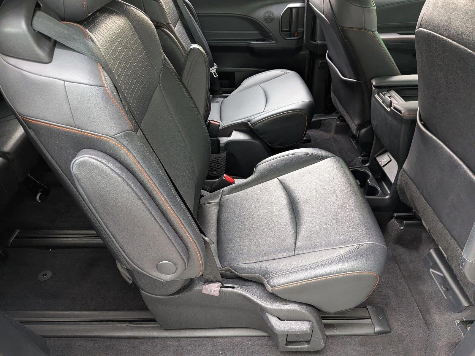 2022 Toyota Sienna XSE FWD 7-Passenger (Natl)
