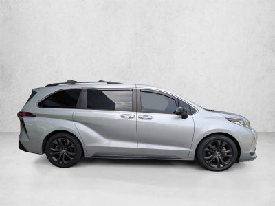 2022 Toyota Sienna XSE FWD 7-Passenger (Natl)