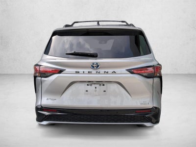 2022 Toyota Sienna XSE FWD 7-Passenger (Natl)