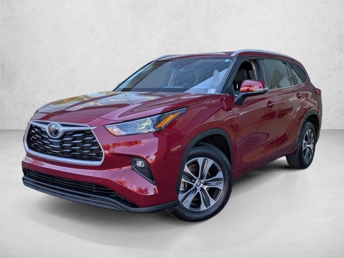 2022 Toyota Highlander XLE FWD (Natl)