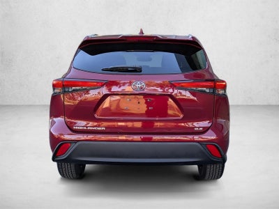 2022 Toyota Highlander XLE FWD (Natl)
