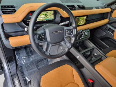 2024 Land Rover Defender 110 P400 X-Dynamic SE