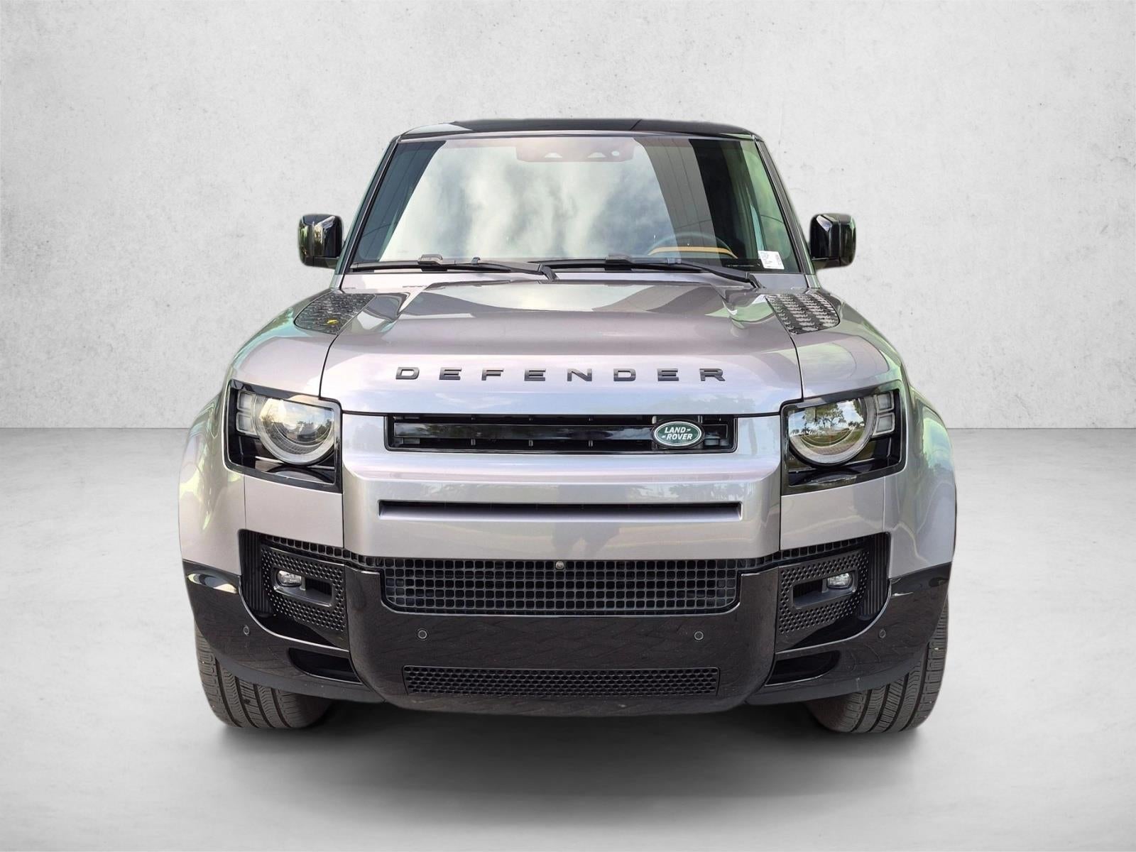 2024 Land Rover Defender 110 P400 X-Dynamic SE