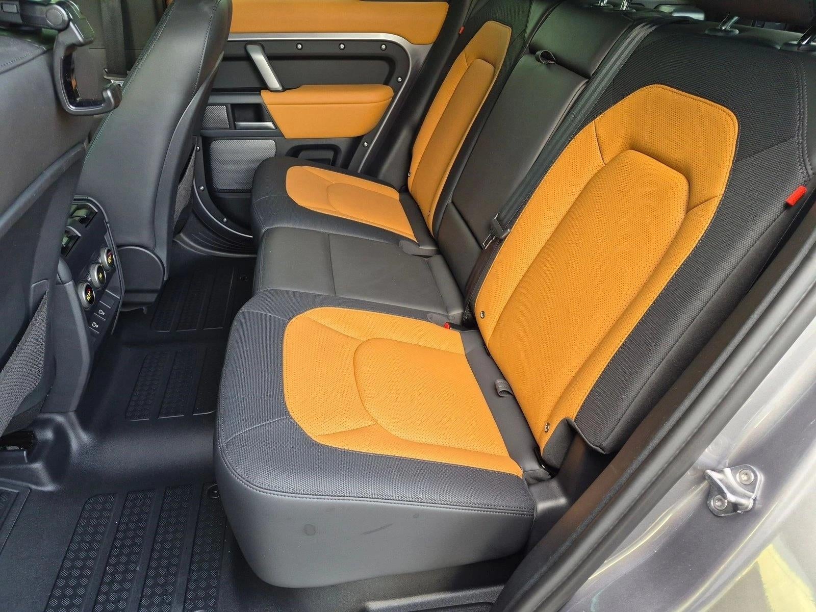 2024 Land Rover Defender 110 P400 X-Dynamic SE