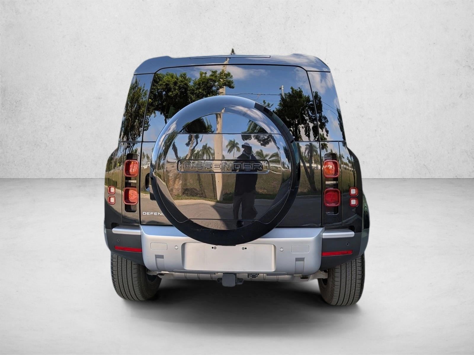 2024 Land Rover Defender 110 P300 S