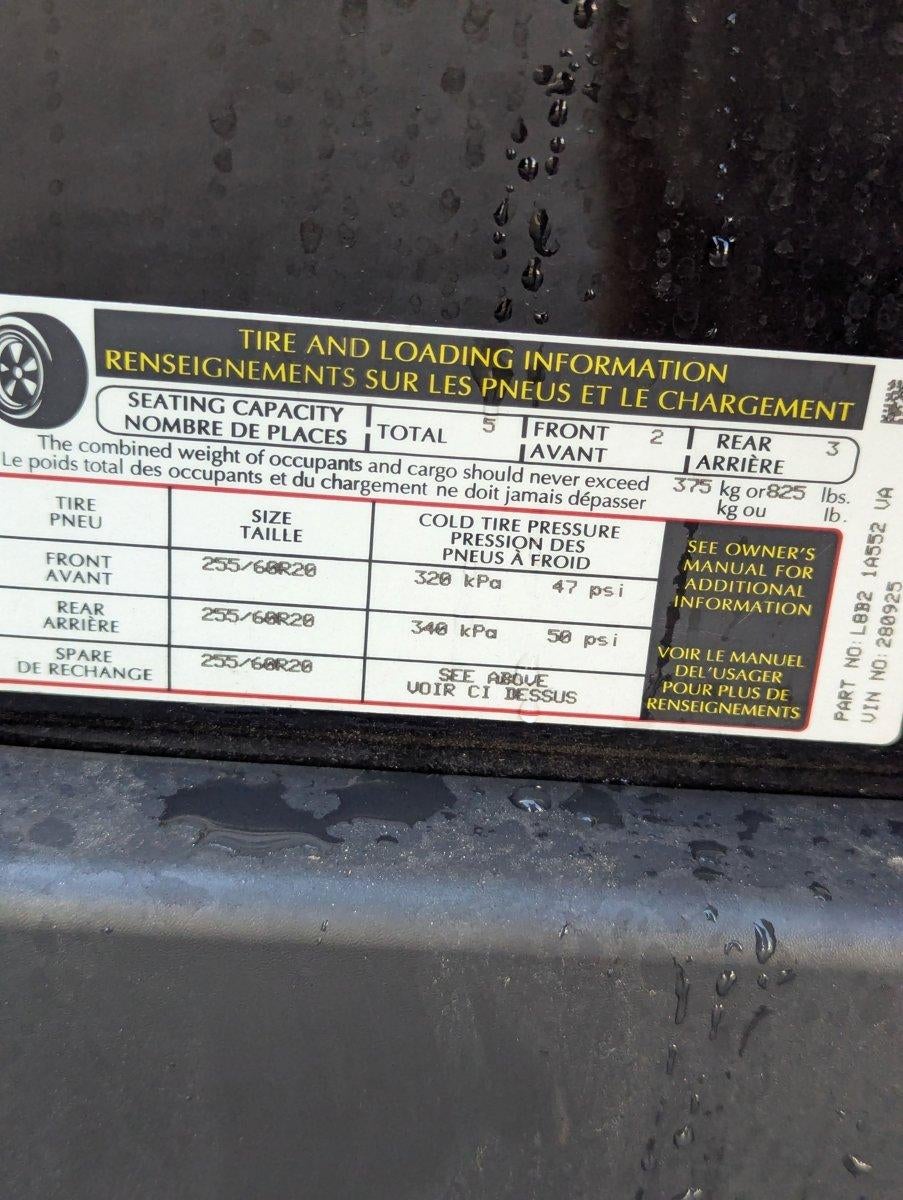 2024 Land Rover Defender 110 P300 S