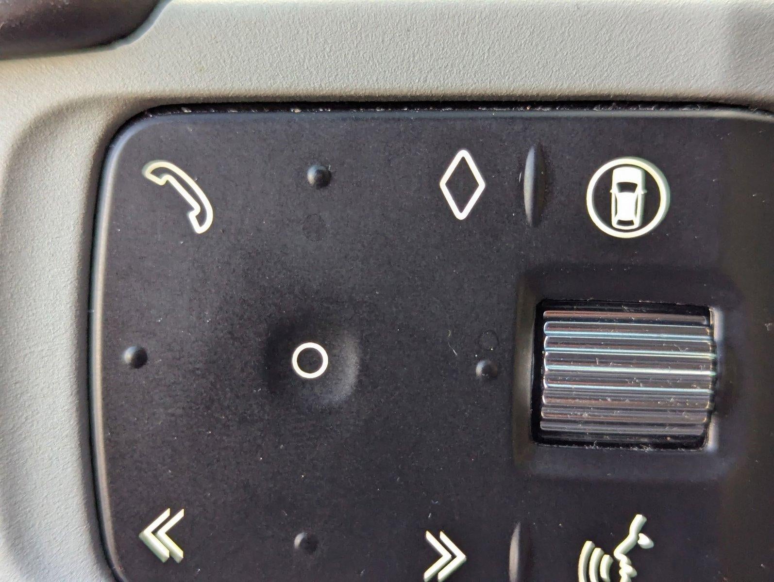 2024 Land Rover Defender 110 P300 S