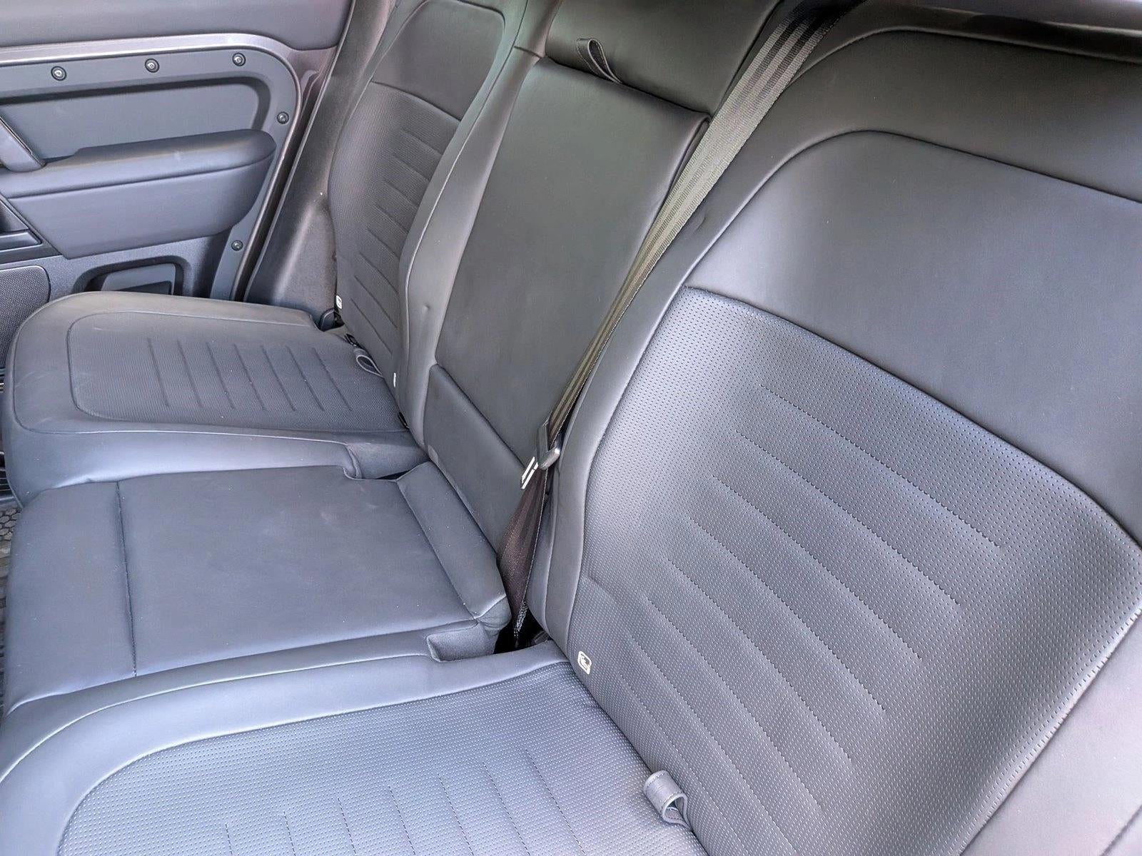 2025 Land Rover Defender 110 P635 OCTA