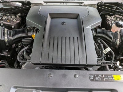 2025 Land Rover Defender 110 P635 OCTA