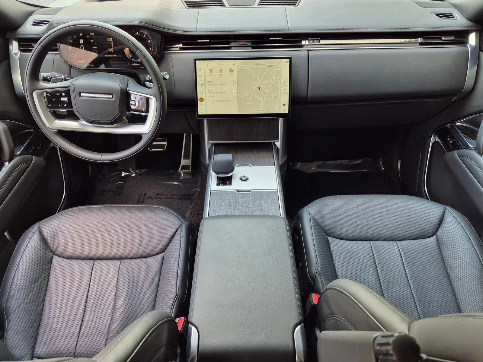 2025 Land Rover Range Rover P530 SE SWB