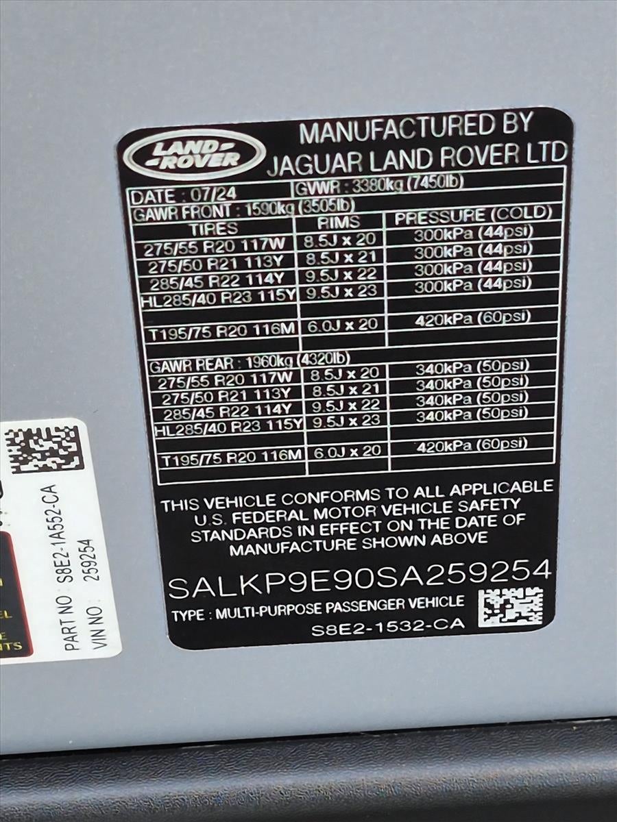 2025 Land Rover Range Rover P530 SE SWB
