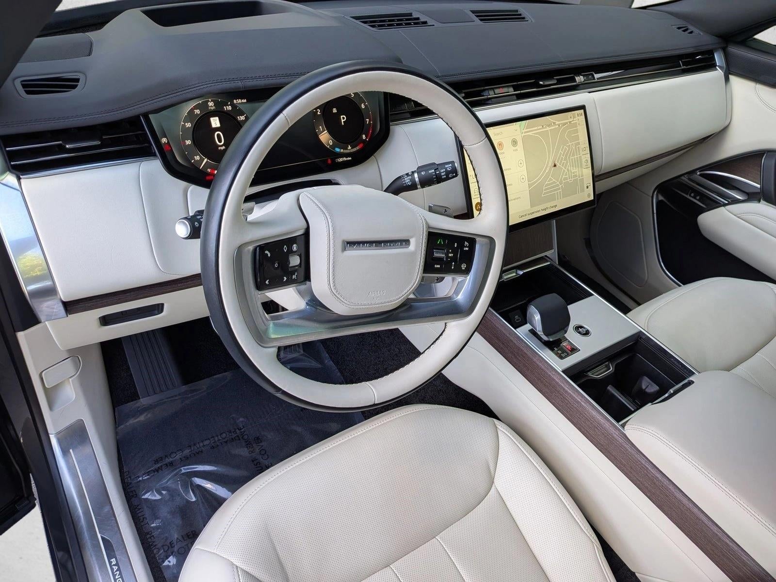 2025 Land Rover Range Rover P530 SE SWB