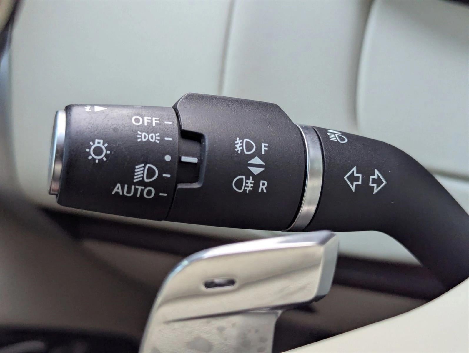 2025 Land Rover Range Rover P530 SE SWB