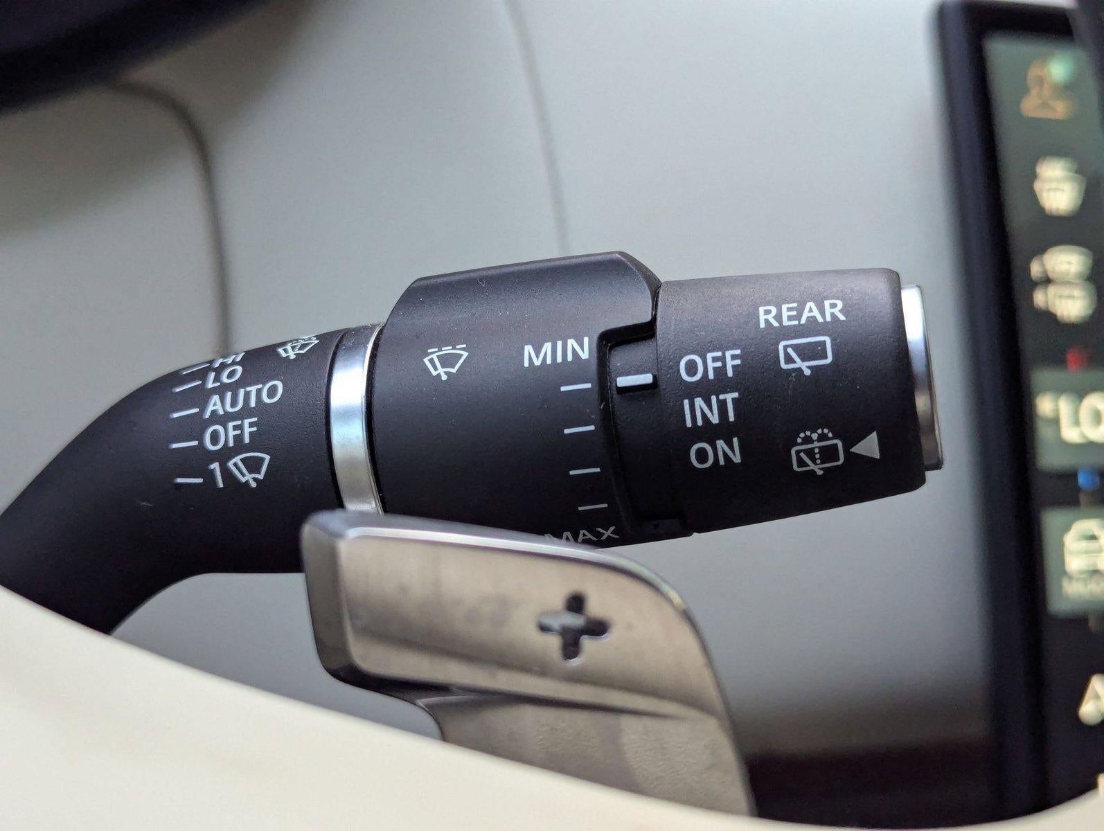 2025 Land Rover Range Rover P530 SE SWB