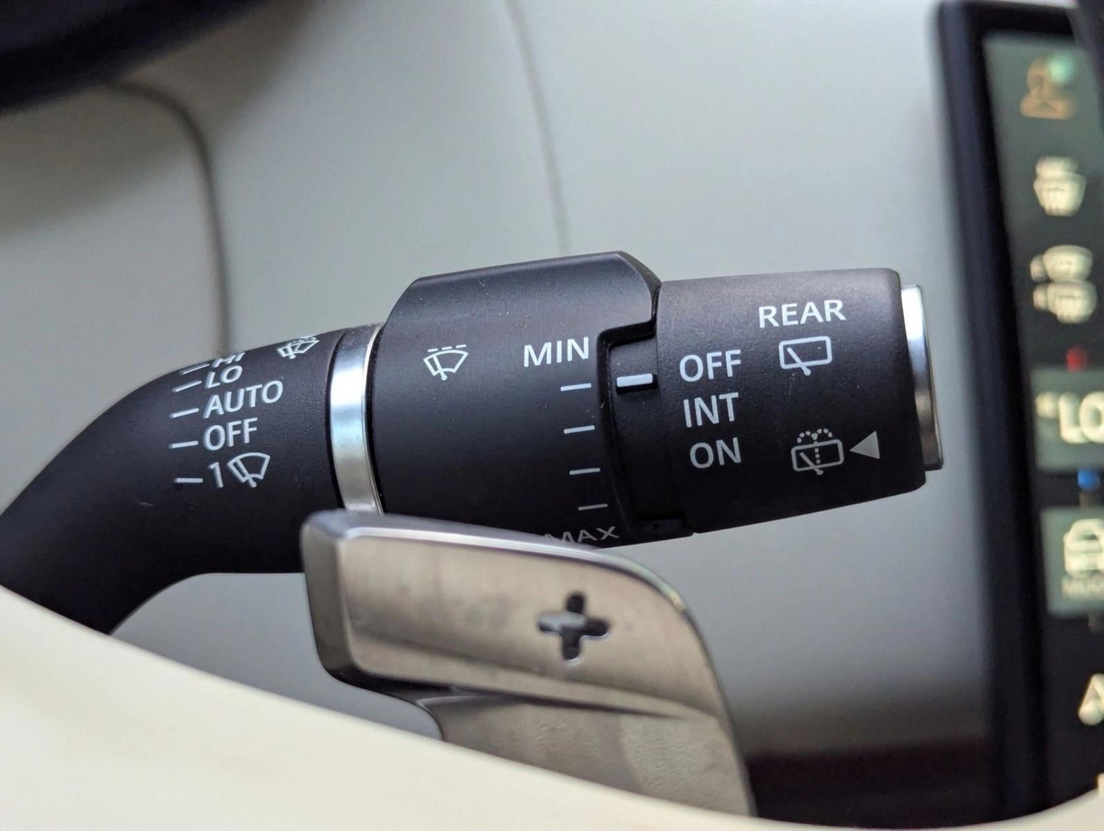 2025 Land Rover Range Rover P530 SE SWB