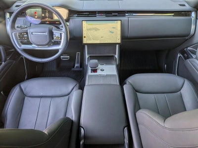 2025 Land Rover Range Rover P530 SE SWB