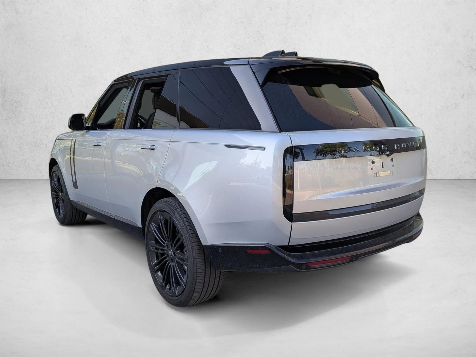 2025 Land Rover Range Rover P530 SE SWB