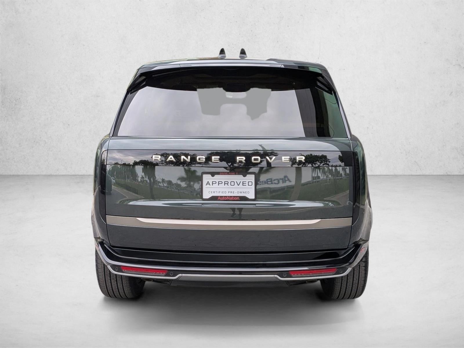 2024 Land Rover Range Rover P530 SE SWB