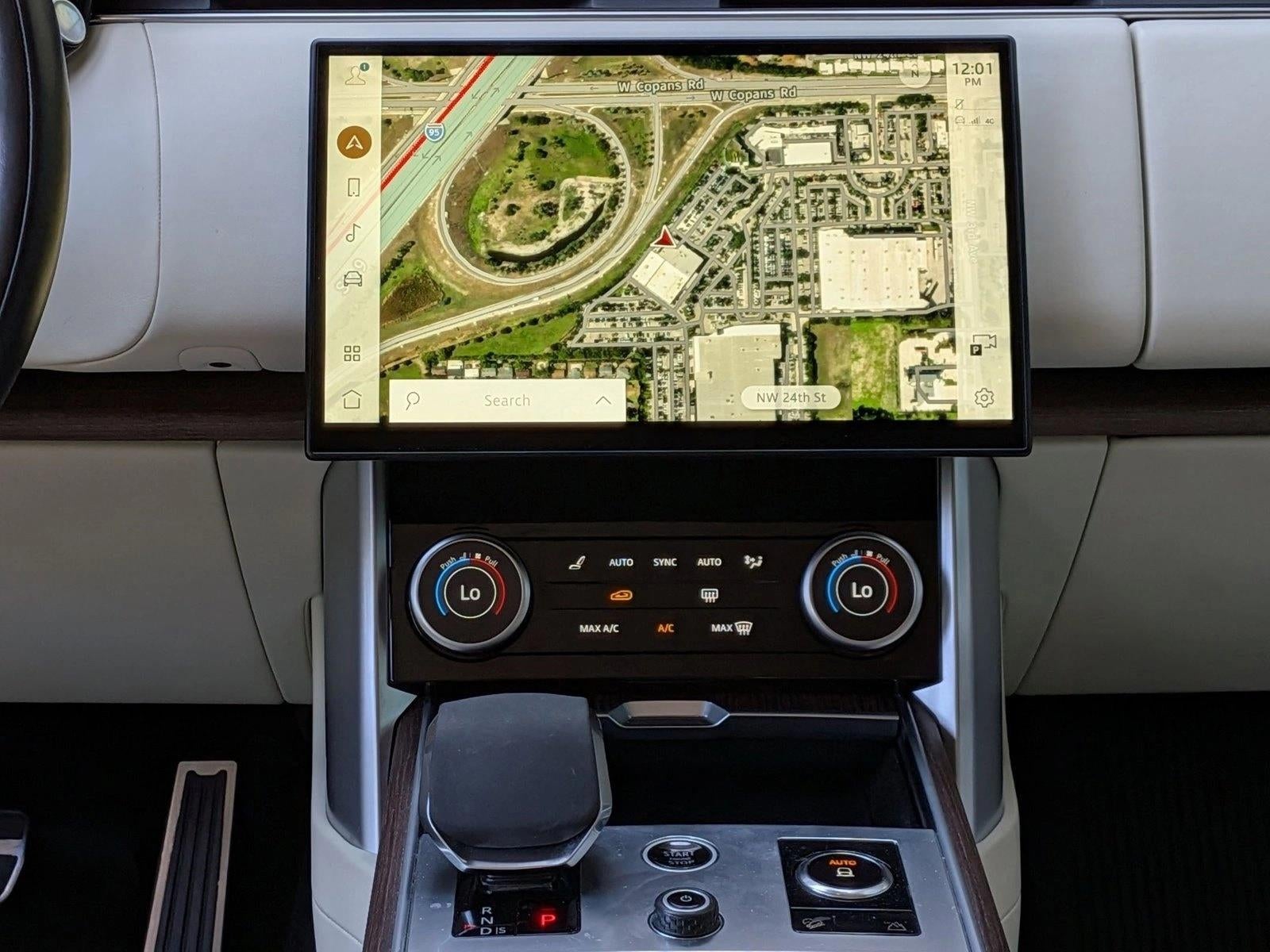 2023 Land Rover Range Rover P400 SE SWB