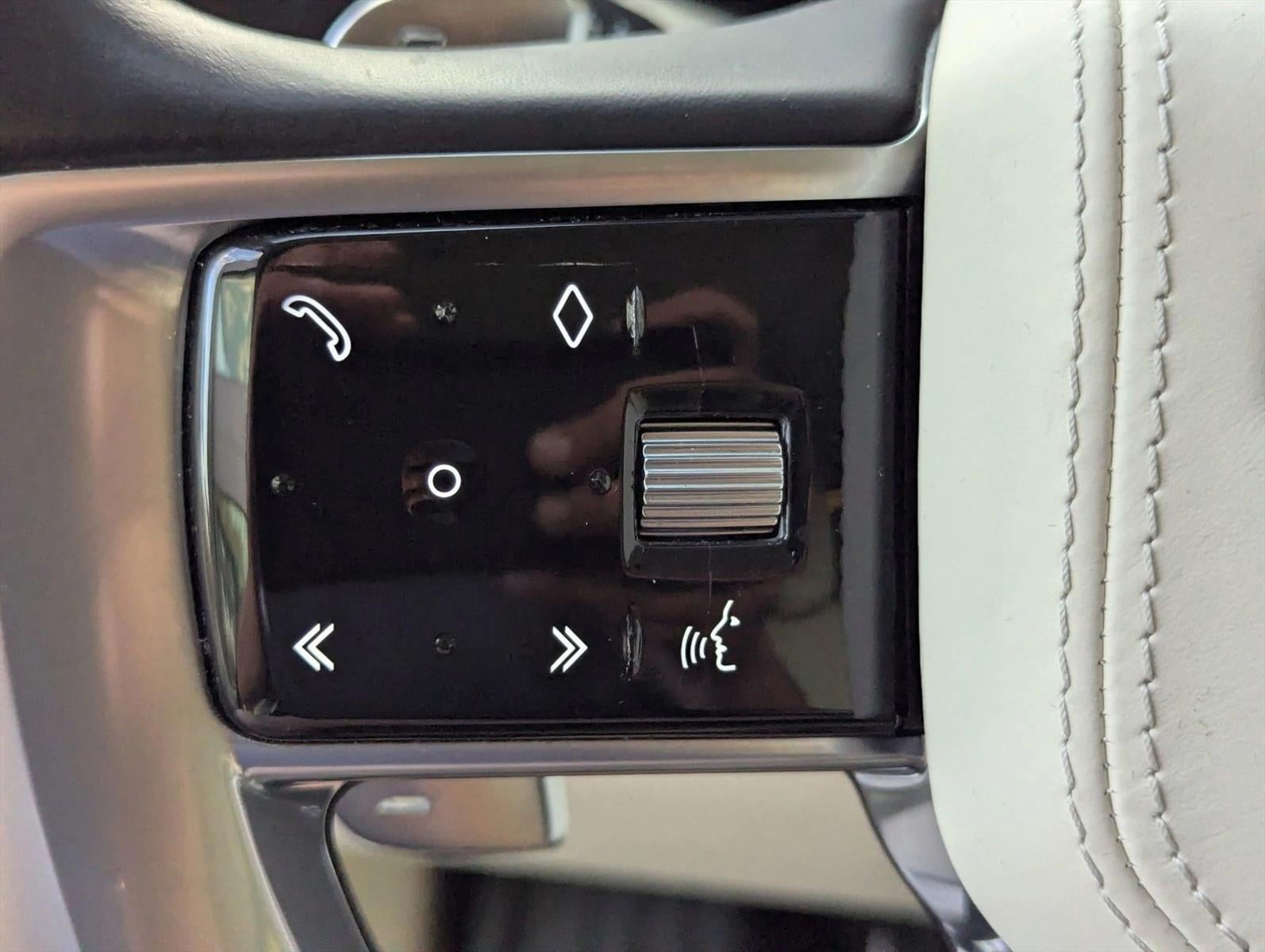 2023 Land Rover Range Rover P400 SE SWB