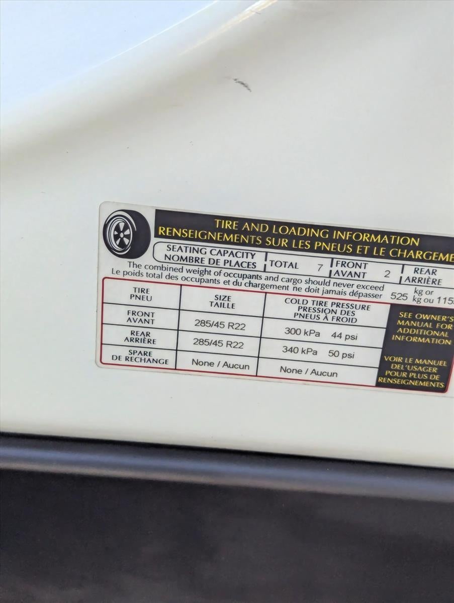 2023 Land Rover Range Rover P400 SE LWB 7 Seat