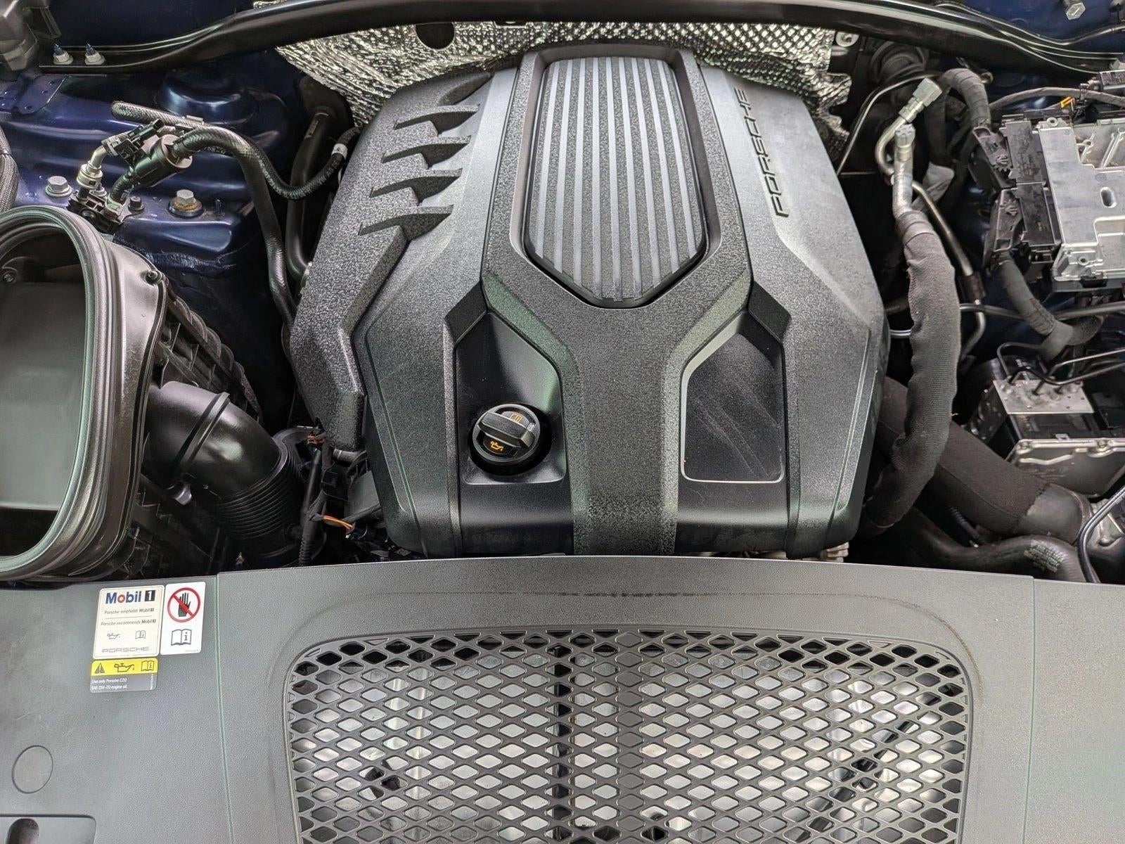 2023 Porsche Macan AWD
