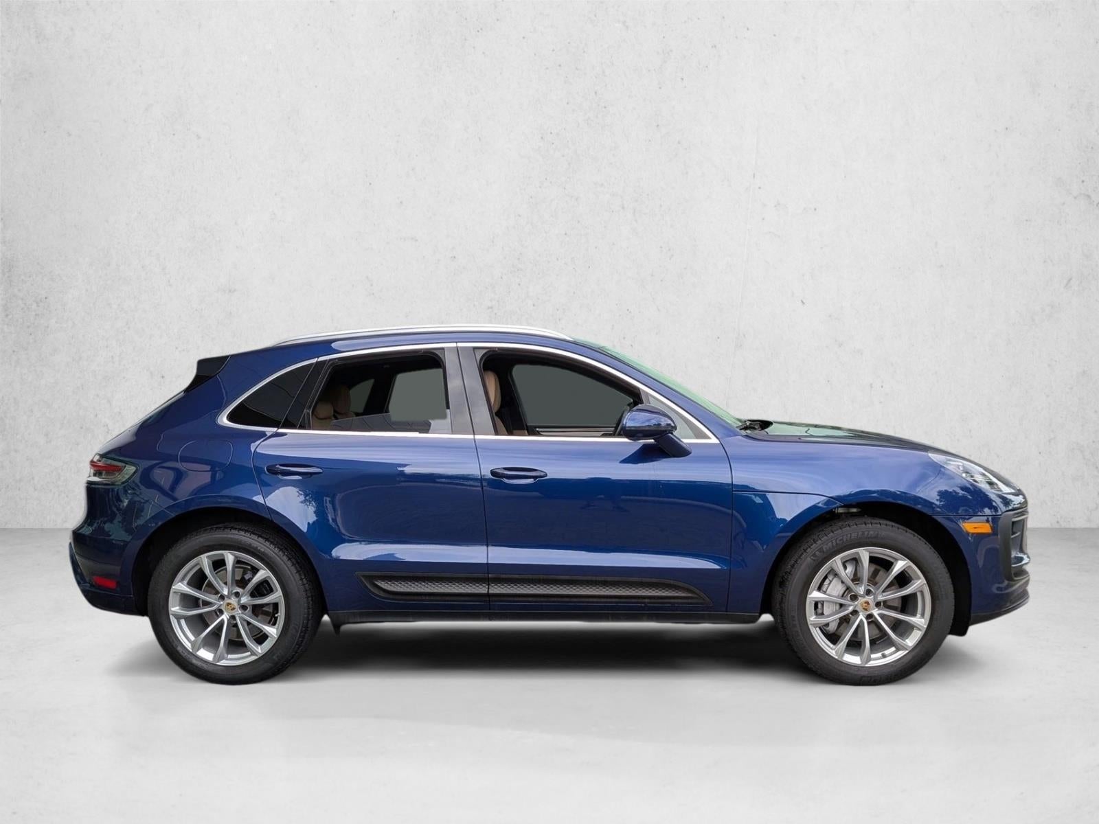 2023 Porsche Macan AWD